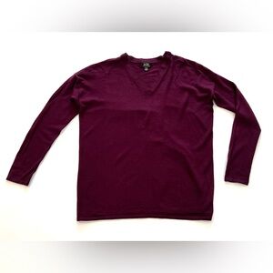 Lord & Taylor Sweater L 100% Extra Fine Merino Wool Maroon Purple V Neck EUC